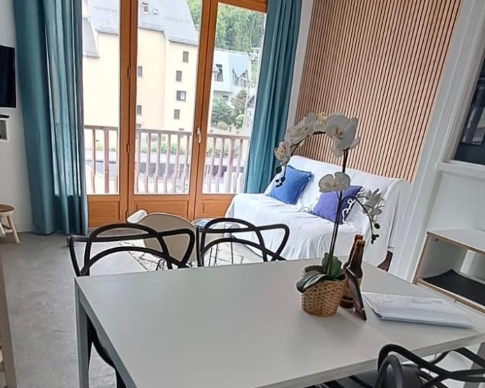 2 A 4 Personnes Luchon Centre Apartamento